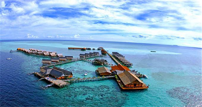 大连：“团圆经济”升温  年货大集受欢迎